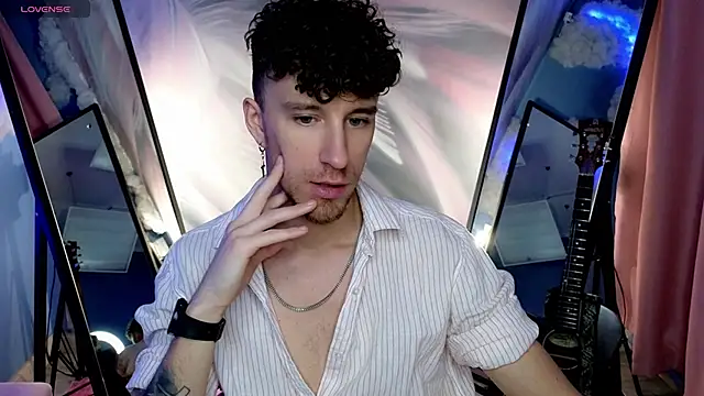 Snapshot of mark_caron chatting on November 17, 2:34 pm mark caron online show from November 17, 2:34 pm