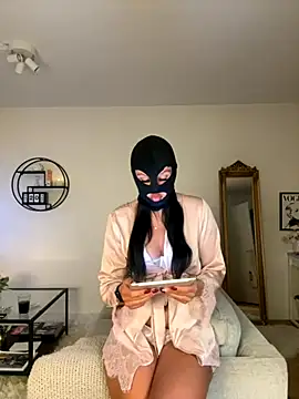 Snapshot of swedishbaddie chatting on September 20, 5:47 pm swedishbaddie online show from September 20, 5:47 pm