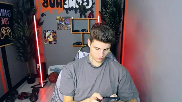JackWolw online show from October 1, 11:38 am