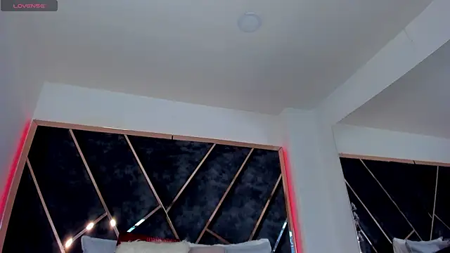 SusanaHenao online show from October 29, 6:31 pm