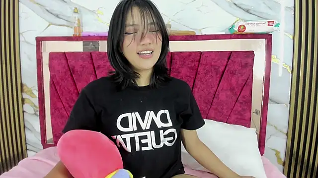 skaylar 95 mylove online show from November 29, 1:52 am