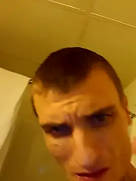 Snapshot of jizzyglizzy92 chatting on February 10, 4:16 am jizzyglizzy92 online show from February 10, 4:16 am