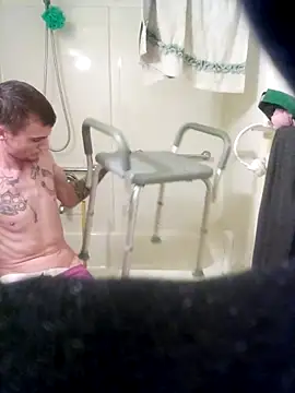 Snapshot of jizzyglizzy92 chatting on February 17, 5:15 am jizzyglizzy92 online show from February 17, 5:15 am