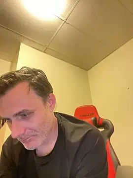 Snapshot of NicPolaris chatting on April 5, 3:15 am NicPolaris online show from April 5, 3:15 am