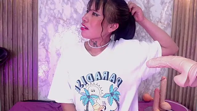 Georgina Astor online show from October 15, 9:37 pm