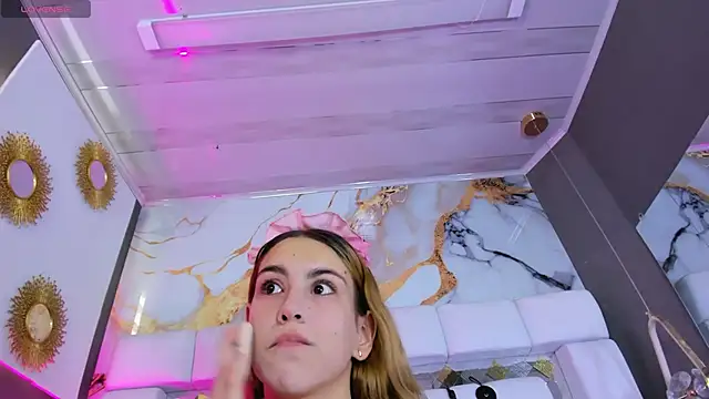 Natasha-Adams online show from March 14, 9:09 pm