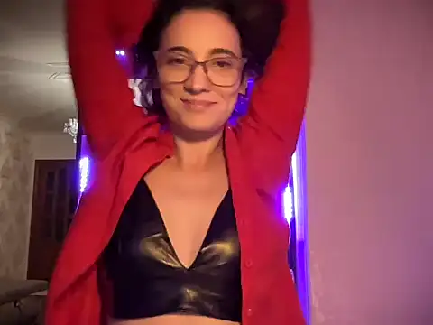 Snapshot of Tomiriss chatting on September 15, 12:21 am Tomiriss online show from September 15, 12:21 am