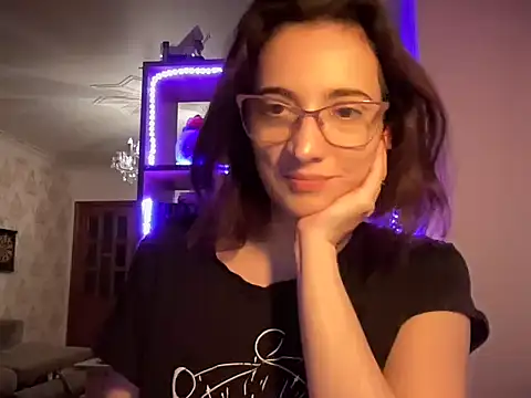 Snapshot of Tomiriss chatting on September 20, 1:50 am Tomiriss online show from September 20, 1:50 am