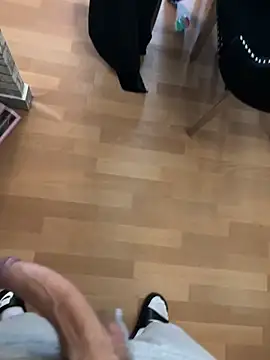 cook907920 online show from April 8, 12:49 pm