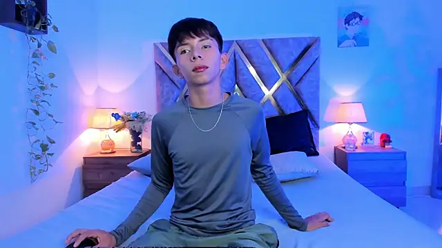 Snapshot of Hyunjin_Son chatting on October 21, 8:31 pm Hyunjin Son online show from October 21, 8:31 pm