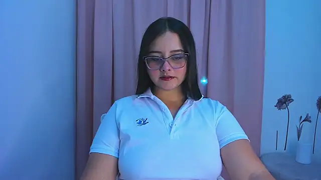Snapshot of val_ferrer chatting on September 10, 3:17 am val ferrer online show from September 10, 3:17 am