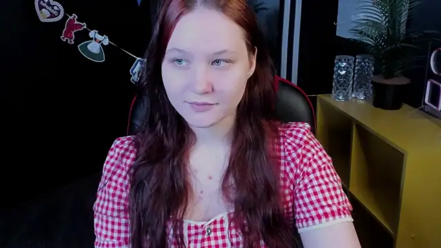 Ruby Dark online show from September 18, 6:04 am