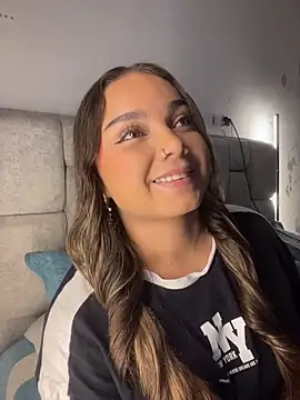 AnnyLopezzz  online show from March 24, 3:00 am