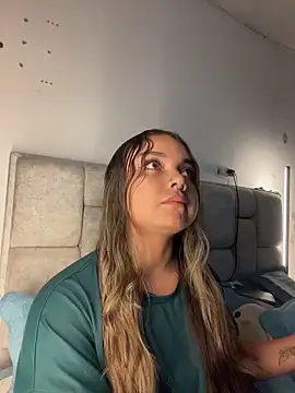 AnnyLopezzz  online show from April 14, 5:57 am