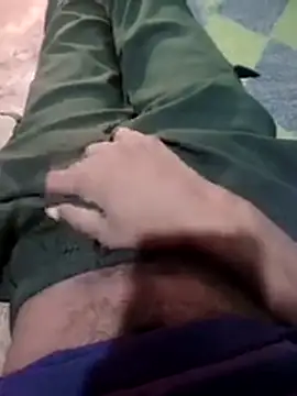 Snapshot of parmila203 chatting on November 5, 2:44 am parmila203 online show from November 5, 2:44 am