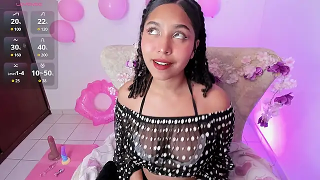 Snapshot of lily_evays_69 chatting on November 27, 9:06 pm lily evays 69 online show from November 27, 9:06 pm