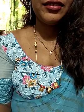 Snapshot of Spoorthi6_Kannada_Telugu chatting on November 10, 3:38 am Spoorthi6 Kannada Telugu online show from November 10, 3:38 am