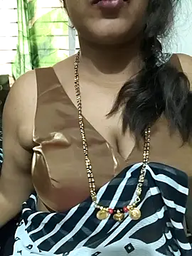 Snapshot of Spoorthi6_Kannada_Telugu chatting on December 22, 4:42 am Spoorthi6 Kannada Telugu online show from December 22, 4:42 am