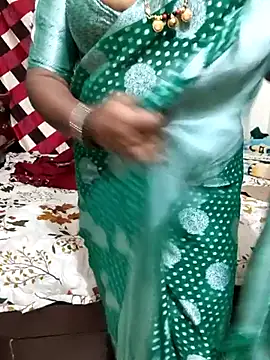 Snapshot of Spoorthi6_Kannada_Telugu chatting on February 12, 6:03 pm Spoorthi6 Kannada Telugu online show from February 12, 6:03 pm