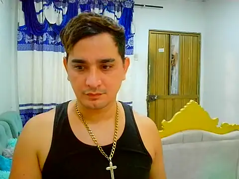 Snapshot of JHOVA23CM chatting on October 10, 4:44 am JHOVA23CM online show from October 10, 4:44 am