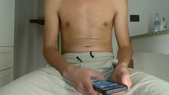 Snapshot of Sam_00096 chatting on September 20, 7:26 pm Sam 00096 online show from September 20, 7:26 pm