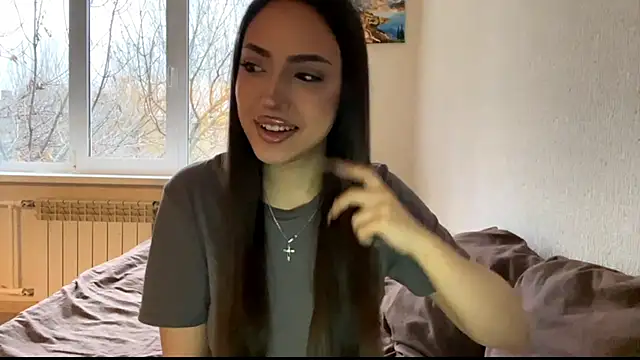 Leaf Unto online show from November 7, 12:05 pm