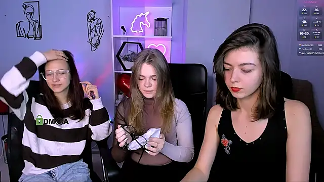 veronica bubble online show from December 5, 8:27 pm