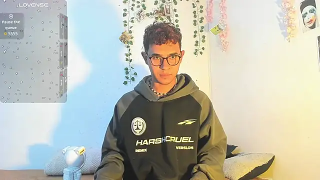 cute sammy 1 online show from September 14, 3:16 am