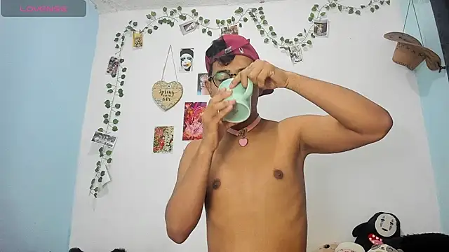 cute sammy 1 online show from November 24, 8:47 am