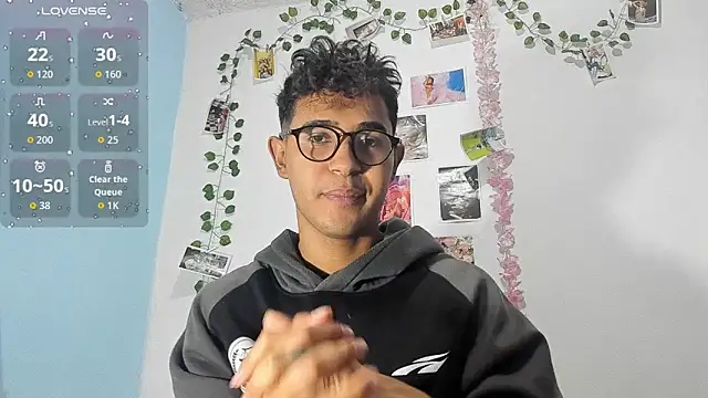 cute sammy 1 online show from November 27, 11:45 am