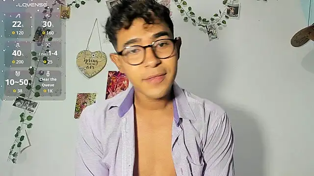 cute sammy 1 online show from November 28, 11:35 am