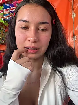 Sol Sunny online show from March 13, 8:59 pm