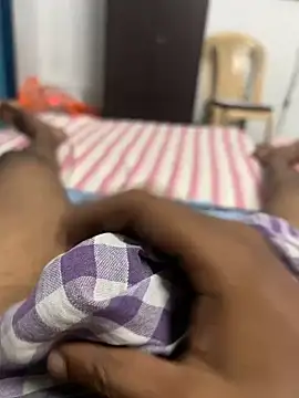 usermood2000 online show from October 11, 10:58 am