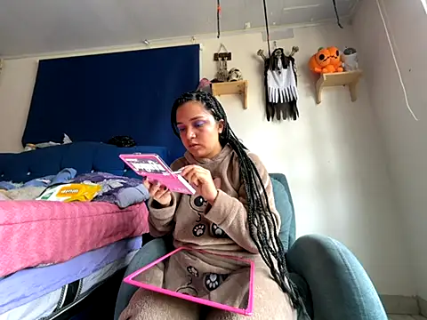 Snapshot of amanne_misa chatting on October 8, 6:49 pm amanne misa online show from October 8, 6:49 pm