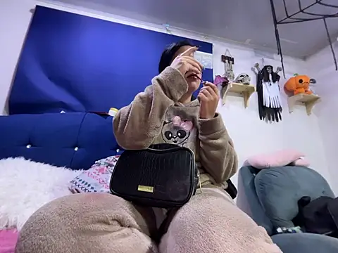 Snapshot of amanne_misa chatting on October 27, 12:15 am amanne misa online show from October 27, 12:15 am