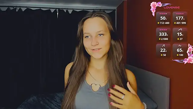 Snapshot of day_may chatting on October 11, 1:31 pm day may online show from October 11, 1:31 pm