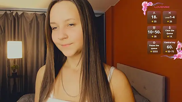 Snapshot of day_may chatting on October 16, 1:01 pm day may online show from October 16, 1:01 pm