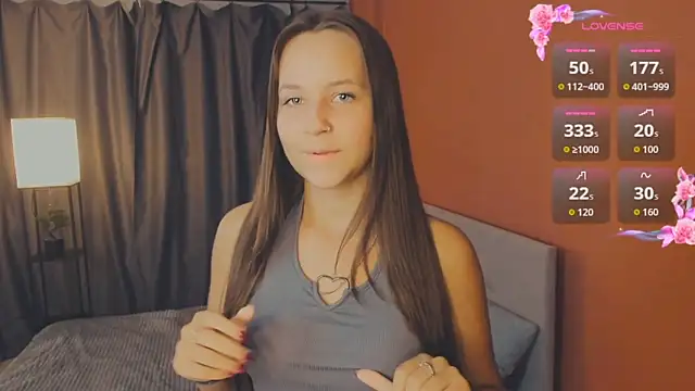 Snapshot of day_may chatting on October 22, 3:45 pm day may online show from October 22, 3:45 pm