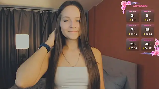 Snapshot of day_may chatting on October 23, 1:43 pm day may online show from October 23, 1:43 pm