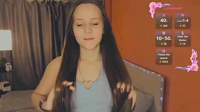 Snapshot of day_may chatting on November 27, 1:13 pm day may online show from November 27, 1:13 pm