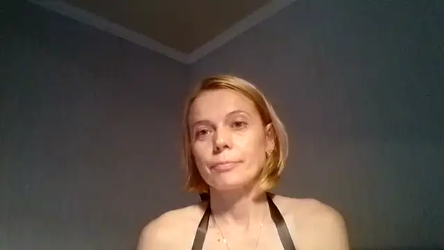 LiluXRose online show from October 7, 12:46 pm
