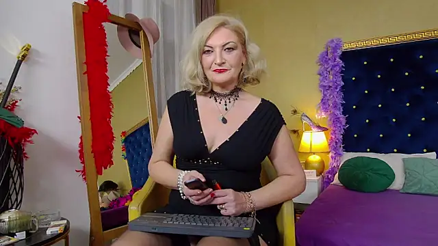 Allura Jenson online show from February 18, 9:11 pm