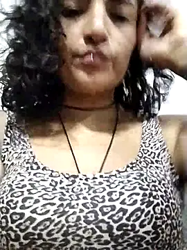 luna love xoxo online show from November 6, 1:50 am