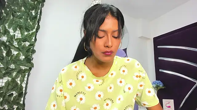 Snapshot of babilett chatting on February 5, 10:58 pm babilett online show from February 5, 10:58 pm