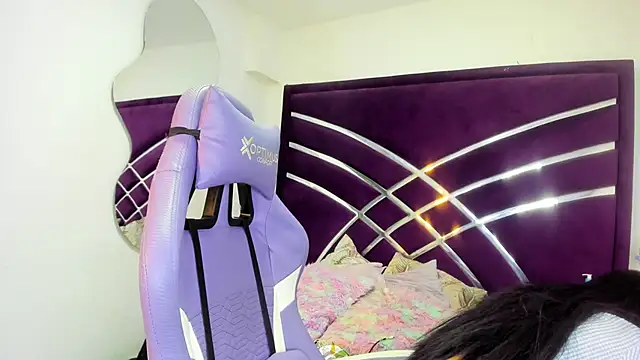 Snapshot of babilett chatting on February 25, 9:57 pm babilett online show from February 25, 9:57 pm