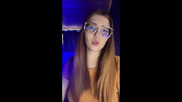 CoraVibes online show from October 23, 12:04 pm