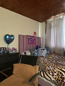 CoraVibes online show from February 28, 12:17 pm