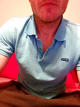 Snapshot of Hahahhdsj112 chatting on November 7, 11:27 pm Hahahhdsj112 online show from November 7, 11:27 pm