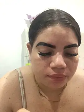 Snapshot of Kuromy_x chatting on October 23, 6:50 pm Kuromy x online show from October 23, 6:50 pm