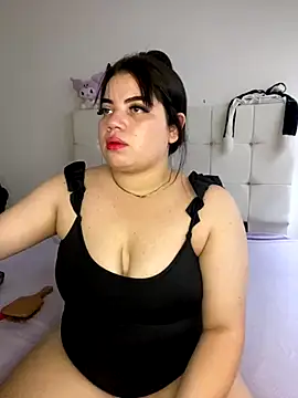 Snapshot of Kuromy_x chatting on November 6, 6:53 pm Kuromy x online show from November 6, 6:53 pm